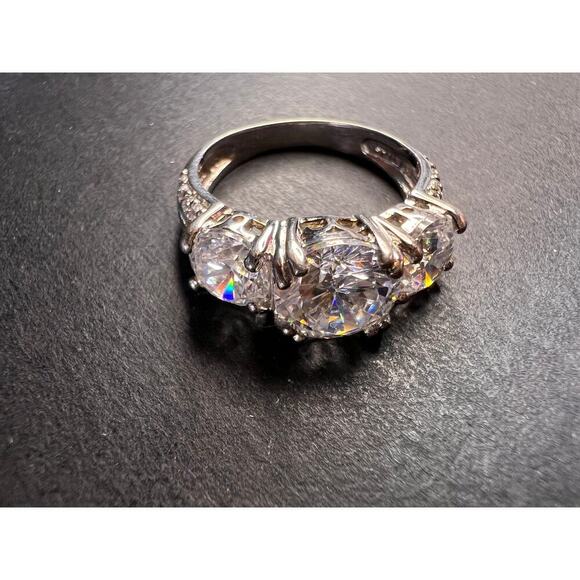 Vintage 3 stone CZ sterling silver ring size 7 - Picture 10 of 16